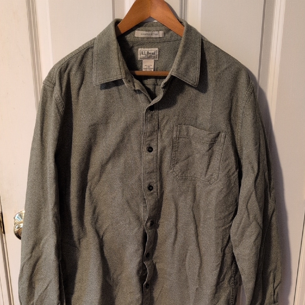 L.L. Bean Men's Charcoal Button Down Shirt